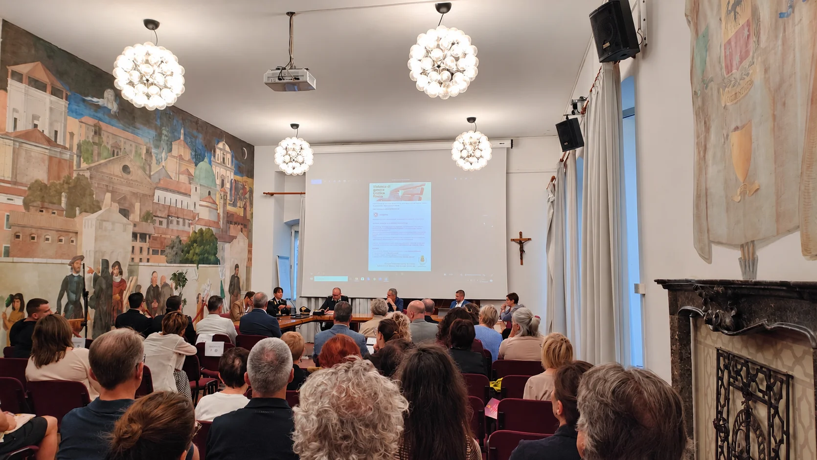 Successo a Chiari per la conferenza su violenza di genere e Codice Rosso